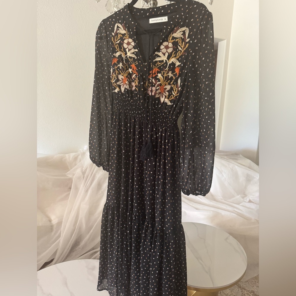 Floral Embroidered Long Sleeve Dress - Picture 6 of 12
